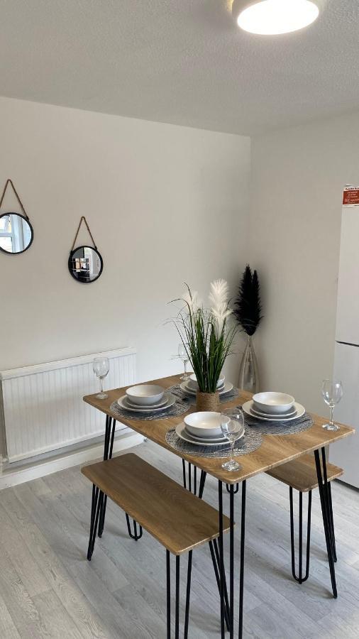 Bv Luxury Spacious 3 Bedroom House At Isaac Close Manchester Ngoại thất bức ảnh